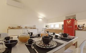 Hedoné Design Experience B&B